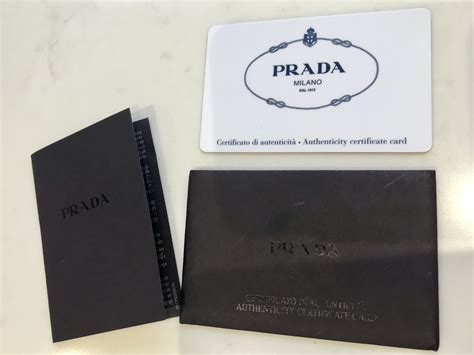 certificado de autenticidad prada lentes